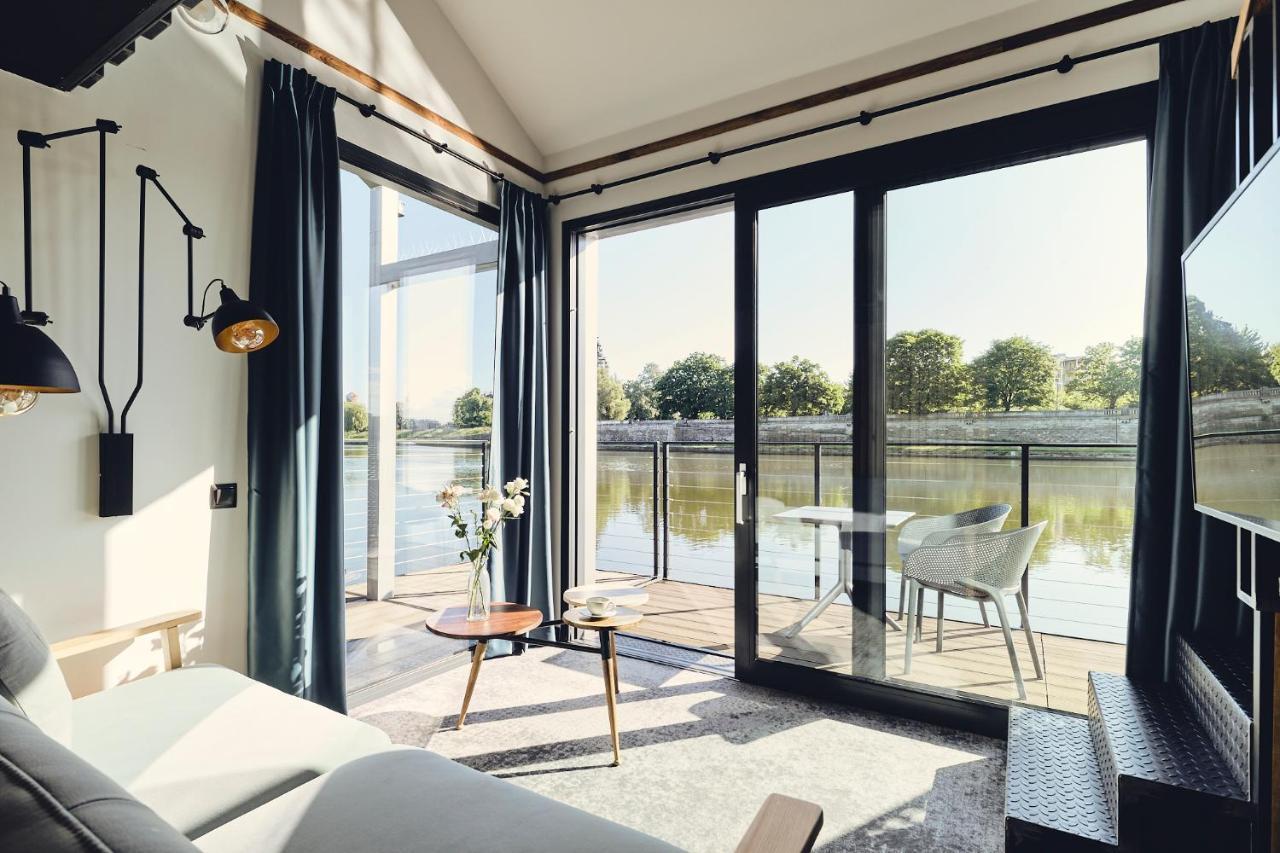 New Port - Premium Floating Aparthotel クラクフ エクステリア 写真