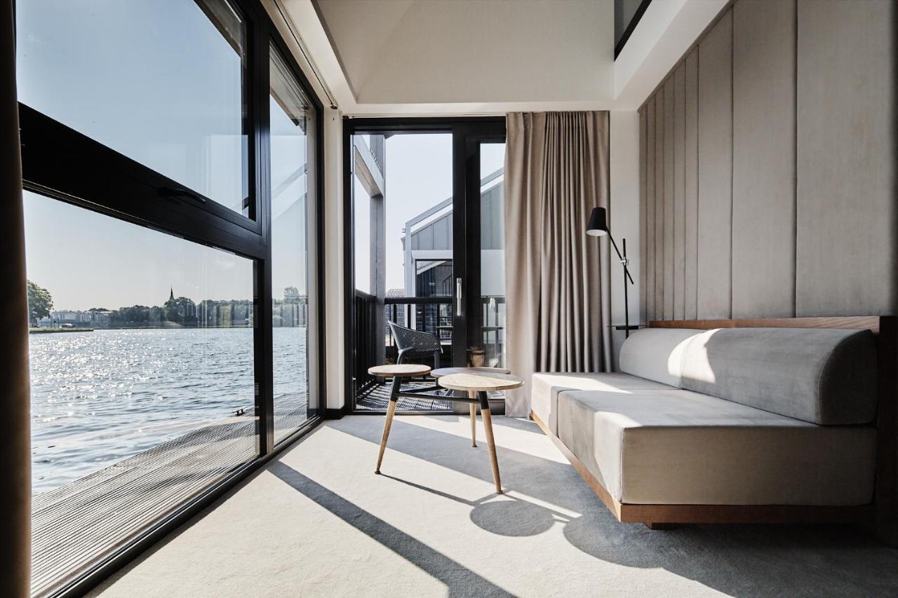 New Port - Premium Floating Aparthotel クラクフ エクステリア 写真