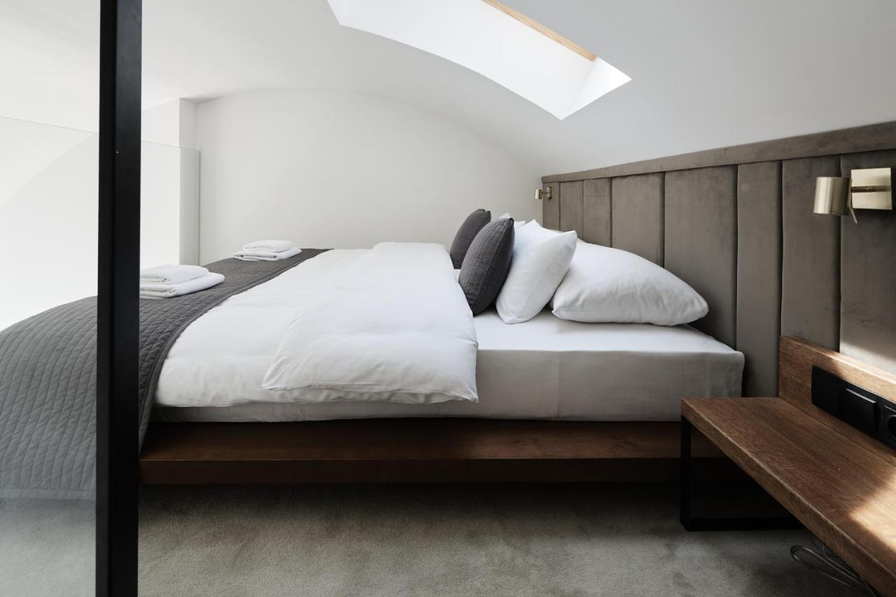 New Port - Premium Floating Aparthotel クラクフ エクステリア 写真